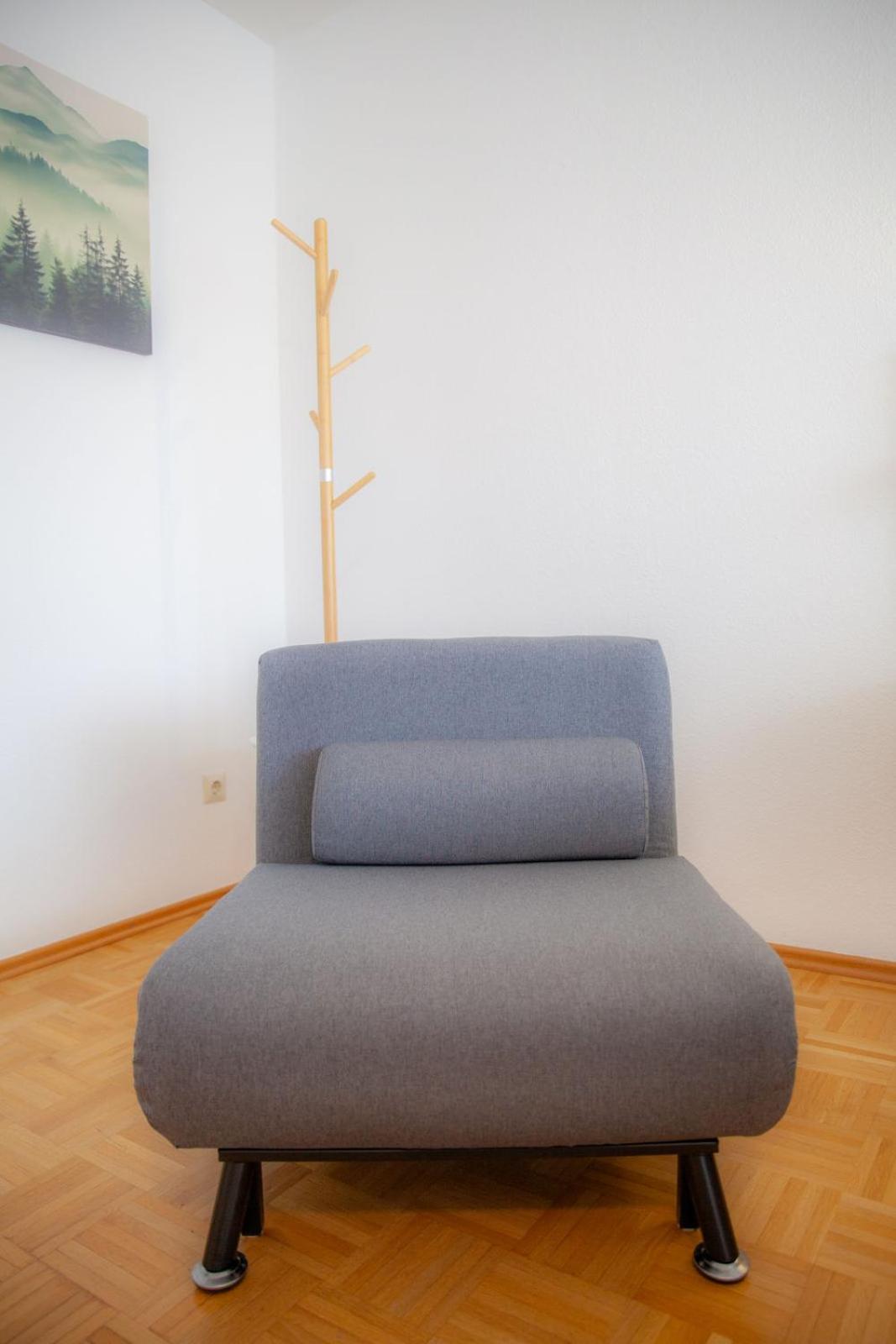 Albview - Zentral - Modern - Naehe Kur- Rehaklinik - Albtherme ヴァルトブロン エクステリア 写真